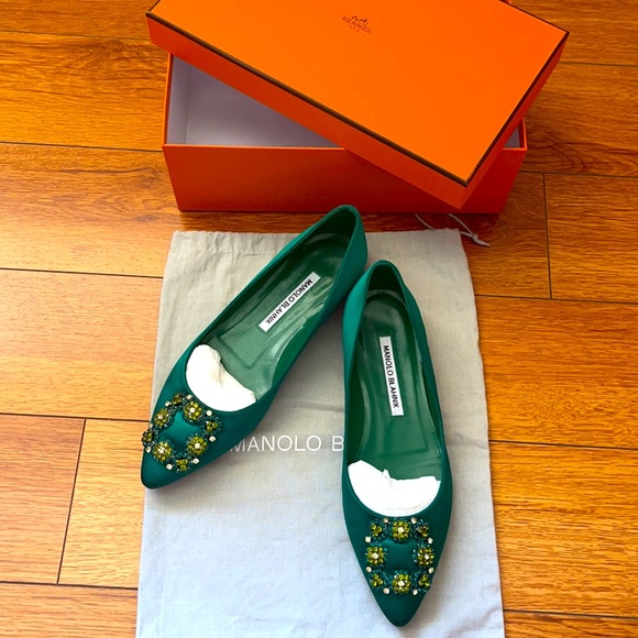 Manolo Blahnik hangisiflat bis - Picture 8 of 9